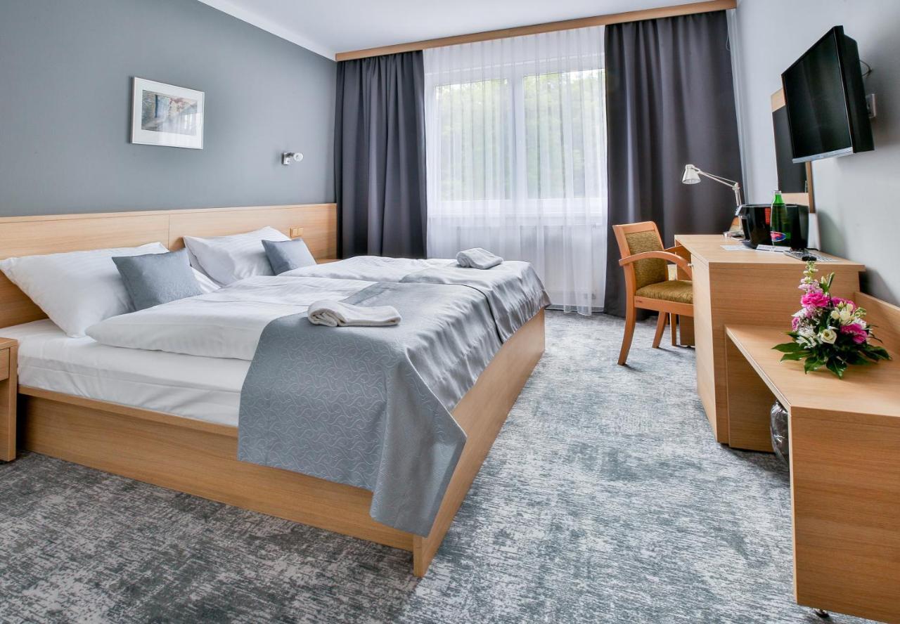 Lh Parkhotel Hluboka Nad Vltavou Congress & Wellness Ngoại thất bức ảnh