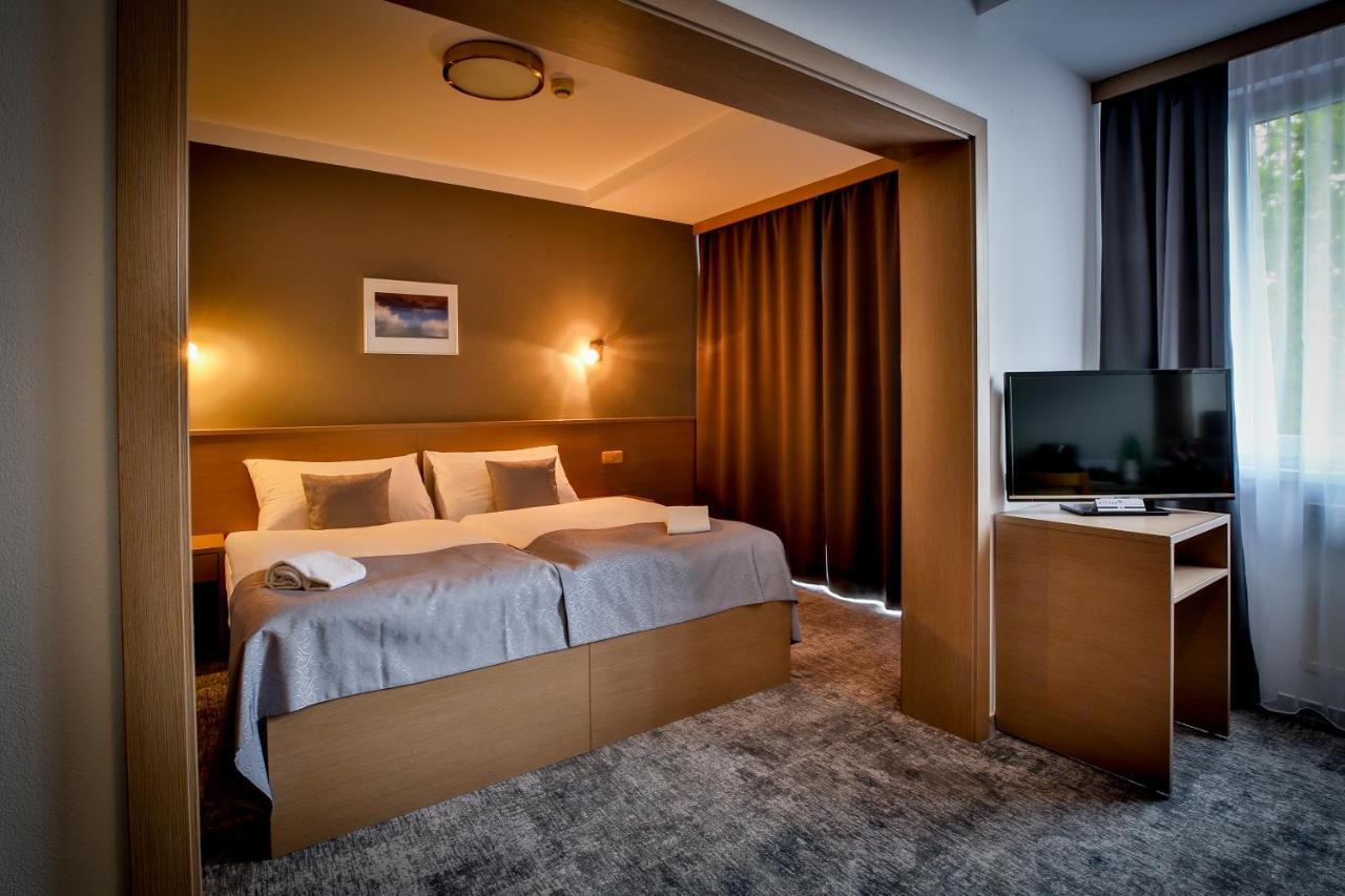Lh Parkhotel Hluboka Nad Vltavou Congress & Wellness Ngoại thất bức ảnh
