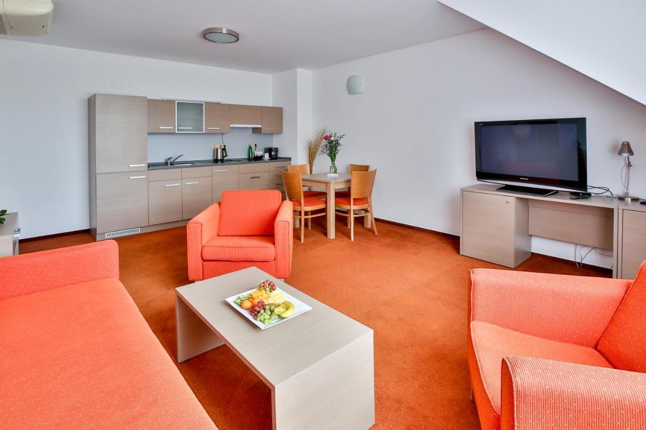 Lh Parkhotel Hluboka Nad Vltavou Congress & Wellness Ngoại thất bức ảnh