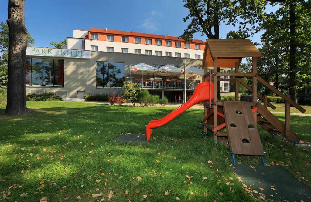 Lh Parkhotel Hluboka Nad Vltavou Congress & Wellness Ngoại thất bức ảnh