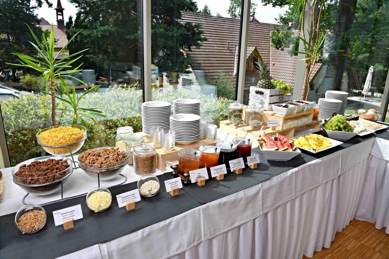 Lh Parkhotel Hluboka Nad Vltavou Congress & Wellness Ngoại thất bức ảnh