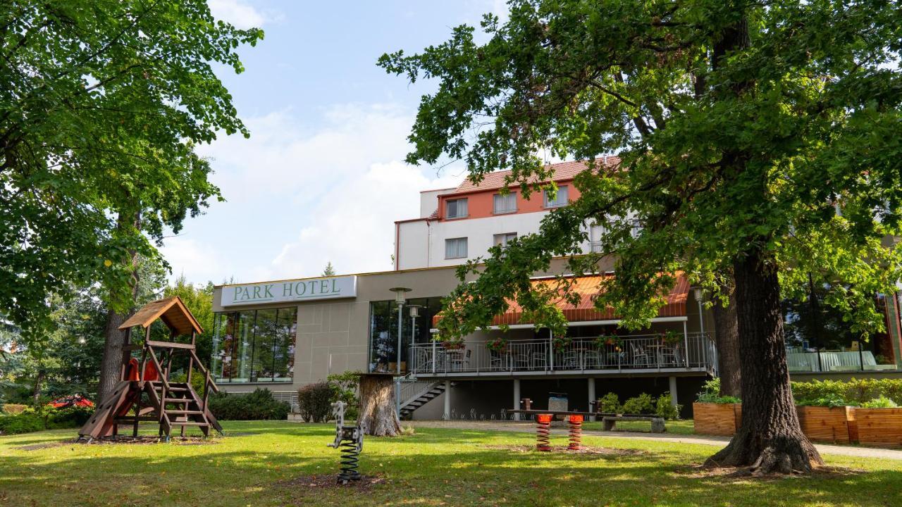 Lh Parkhotel Hluboka Nad Vltavou Congress & Wellness Ngoại thất bức ảnh